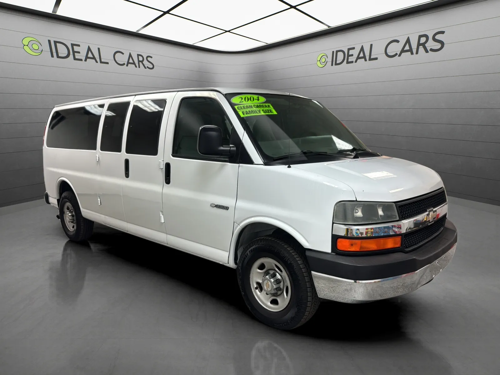 White 2004 Chevrolet Express 3500 for sale in Mesa, AZ