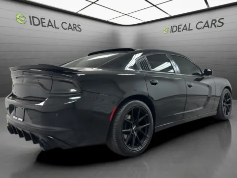 More photos of 2020 Dodge Charger SXT at Ideal Cars - Main Street, AZ