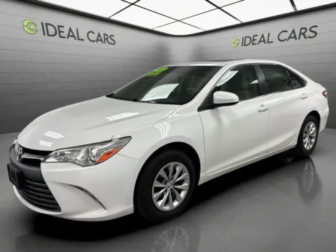 White 2017 Toyota Camry LE for sale in Apache Junction, AZ