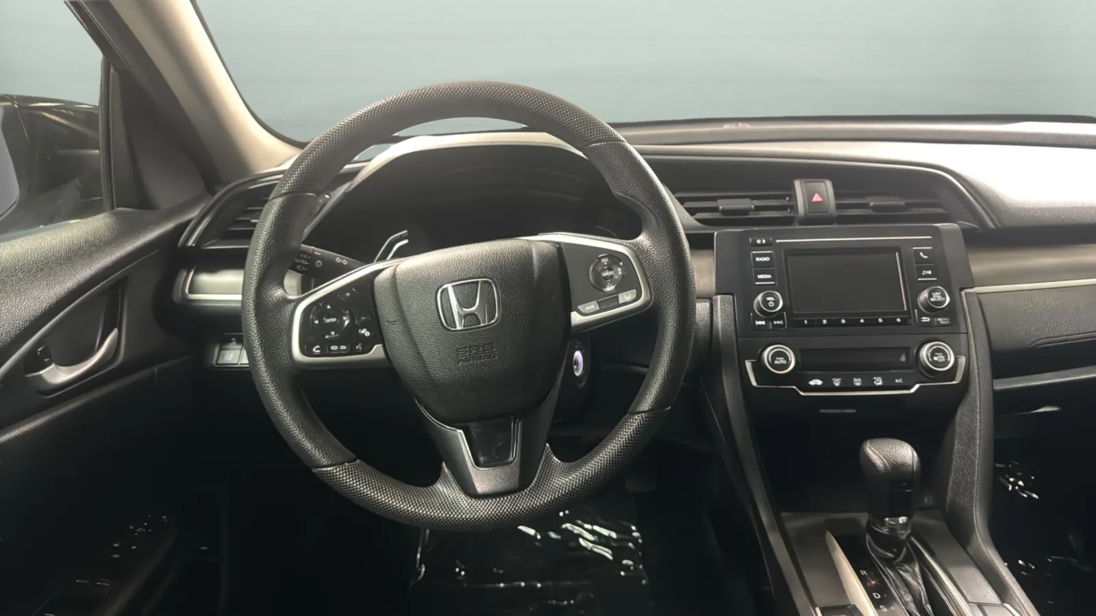 Honda Civic photo 10