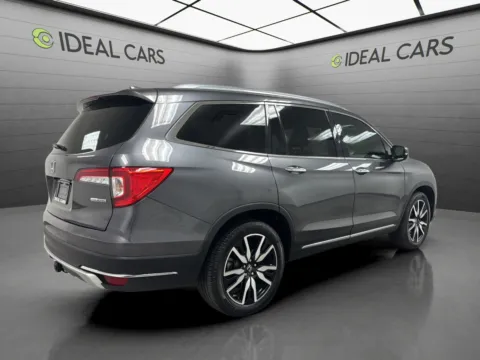 More photos of 2019 Honda Pilot Touring at Ideal Cars - Main Street, AZ