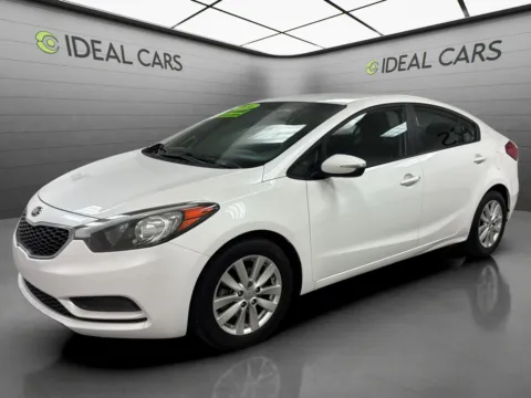 White 2016 Kia Forte LX for sale in Mesa, AZ
