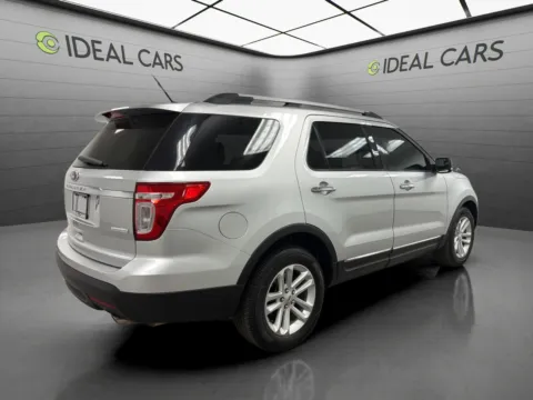 More photos of 2014 Ford Explorer XLT at Ideal Cars - Main Street, AZ