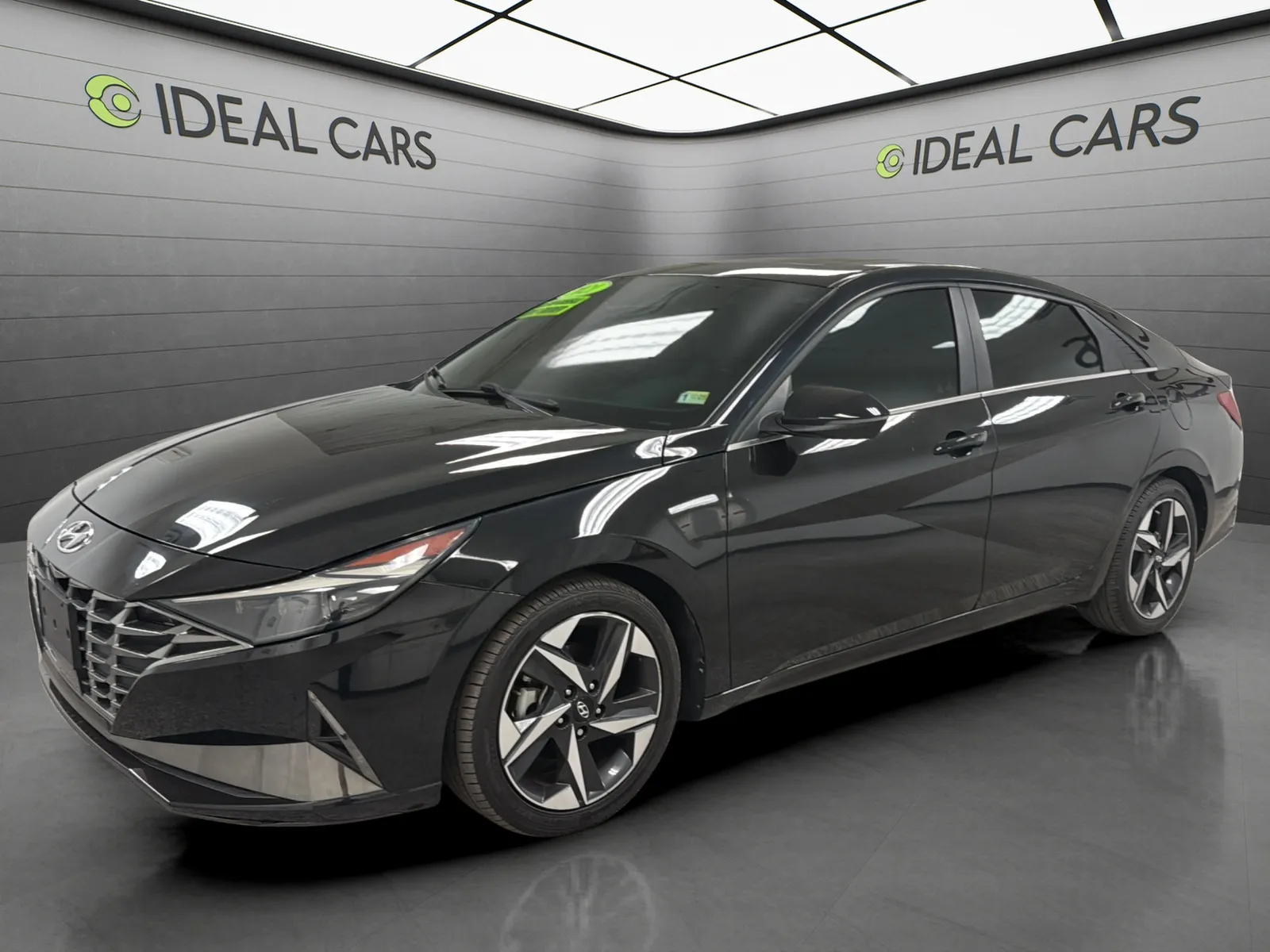 Black 2021 Hyundai ELANTRA Limited for sale in Mesa, AZ