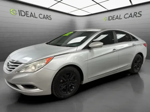 Silver 2013 Hyundai SONATA GLS for sale in Mesa, AZ