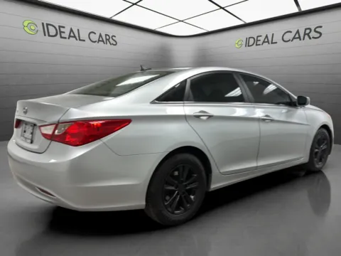 More photos of 2013 Hyundai SONATA GLS at Ideal Cars - Main Street, AZ