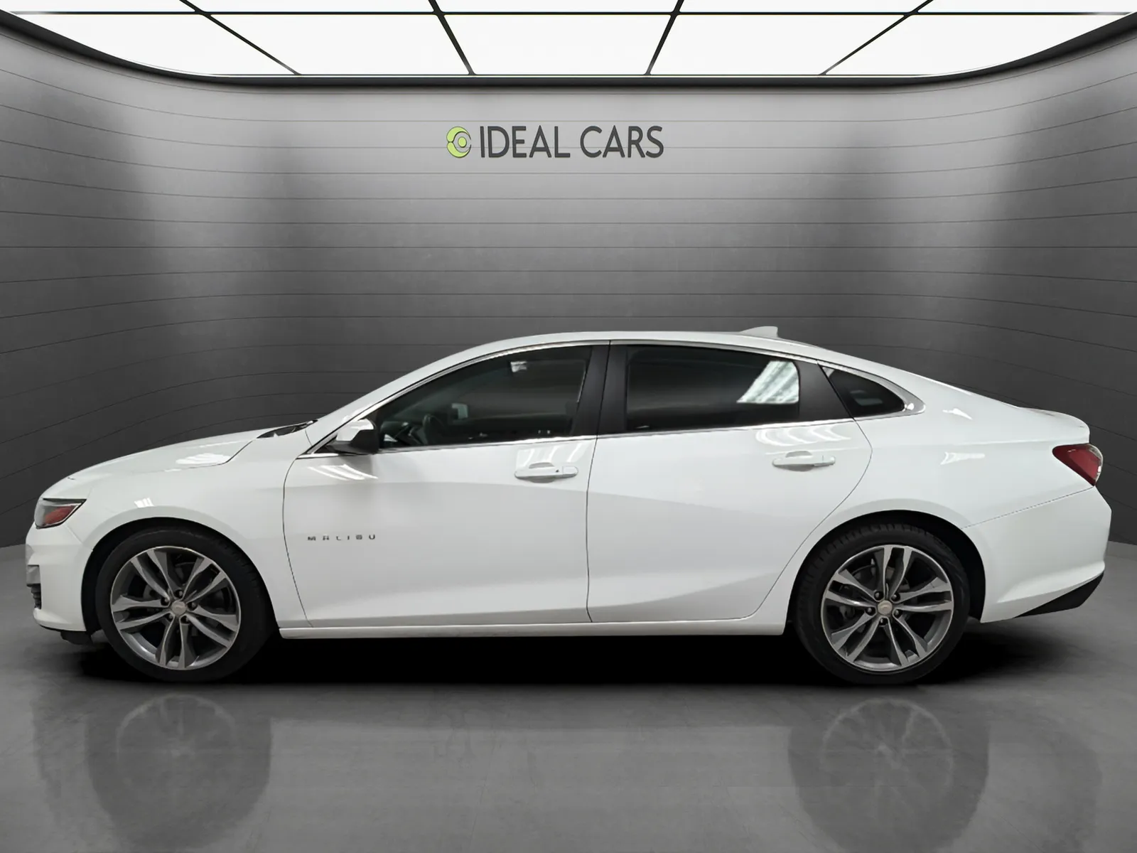 Chevrolet Malibu photo 2