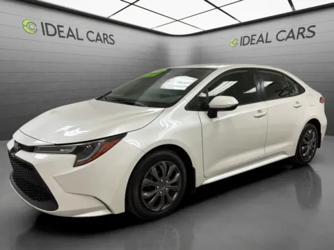 White 2020 Toyota Corolla LE for sale in Mesa, AZ