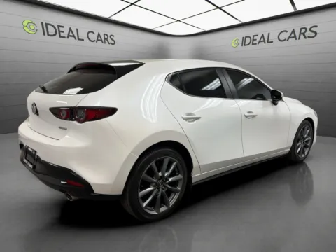 More photos of 2021 Mazda Mazda3 Hatchback Select at Ideal Cars - Main Street, AZ