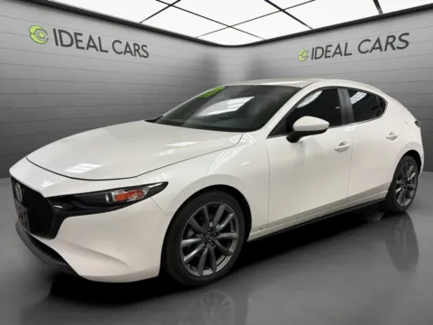 White 2021 Mazda Mazda3 Hatchback Select for sale in Mesa, AZ