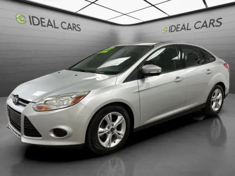 Silver 2014 Ford Focus SE for sale in Mesa, AZ