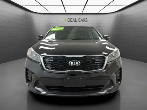 Photos of 2019 Kia Sorento L for sale in Mesa, AZ at Ideal Cars - Main Street