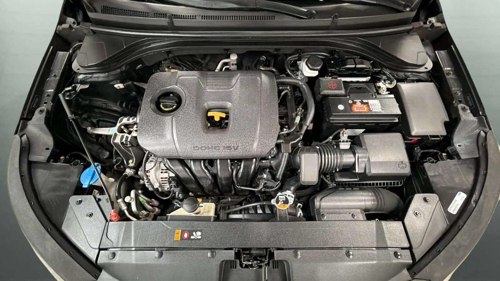 Hyundai Elantra photo 21