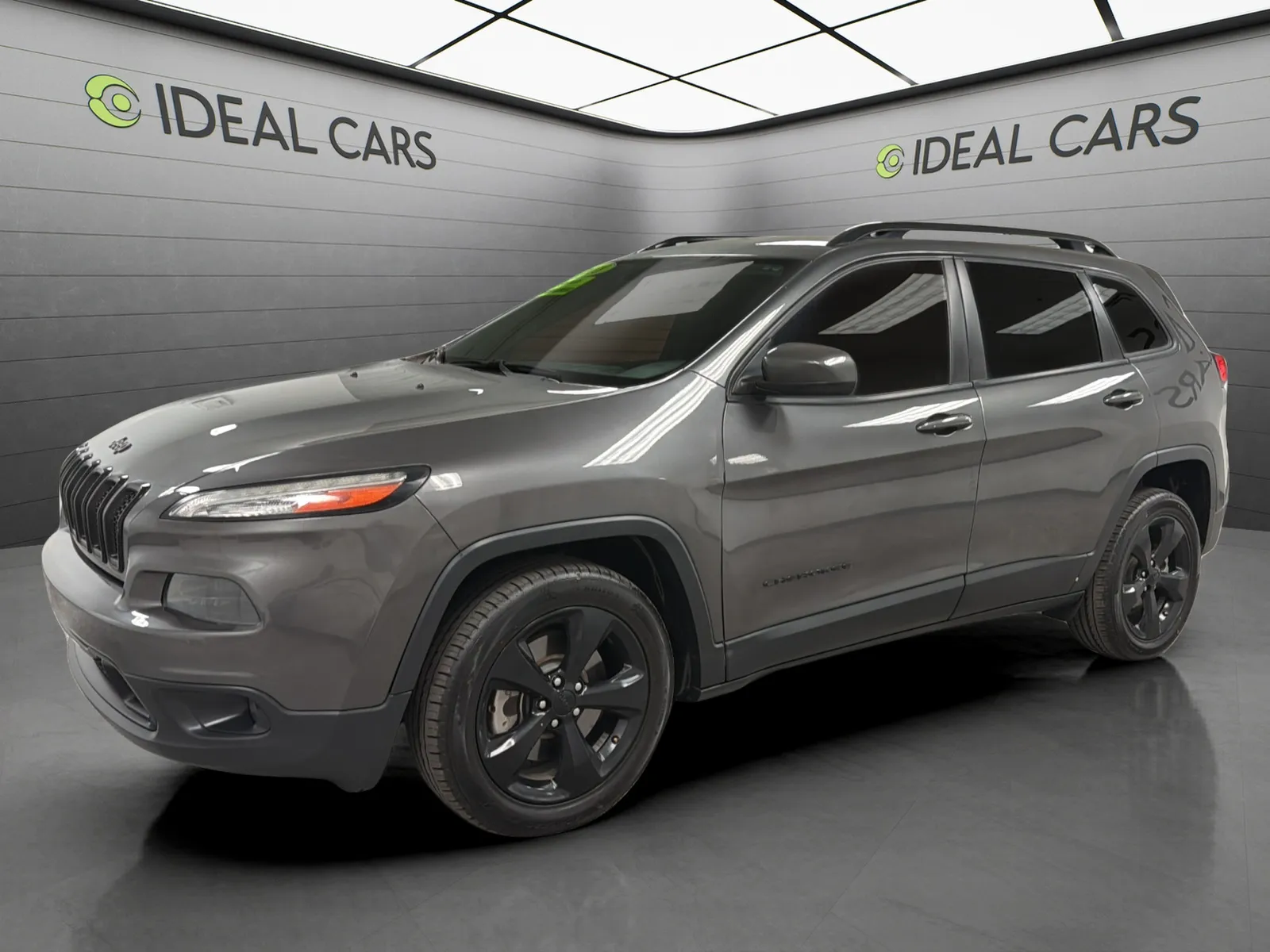 Gray 2018 Jeep Cherokee Latitude for sale in Mesa, AZ