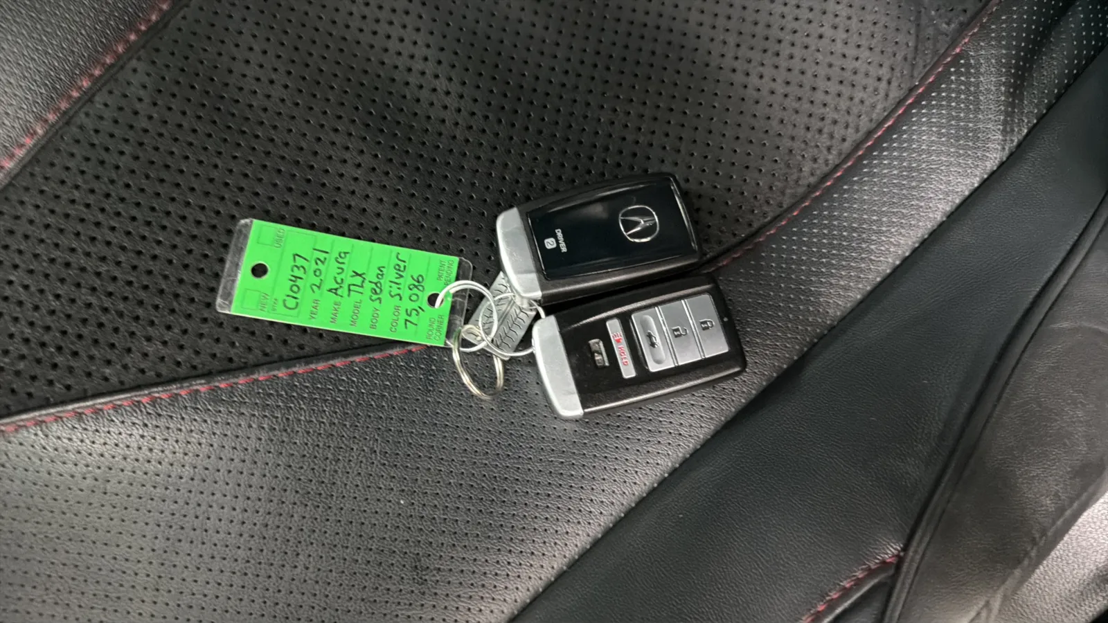 Acura TLX photo 28