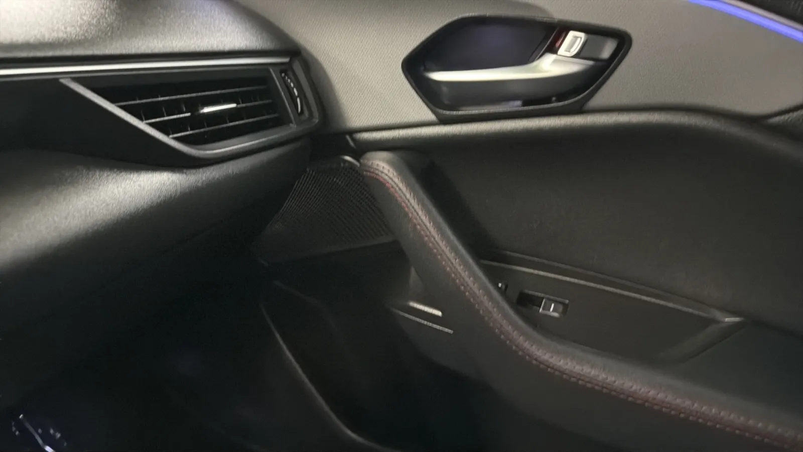 Acura TLX photo 16