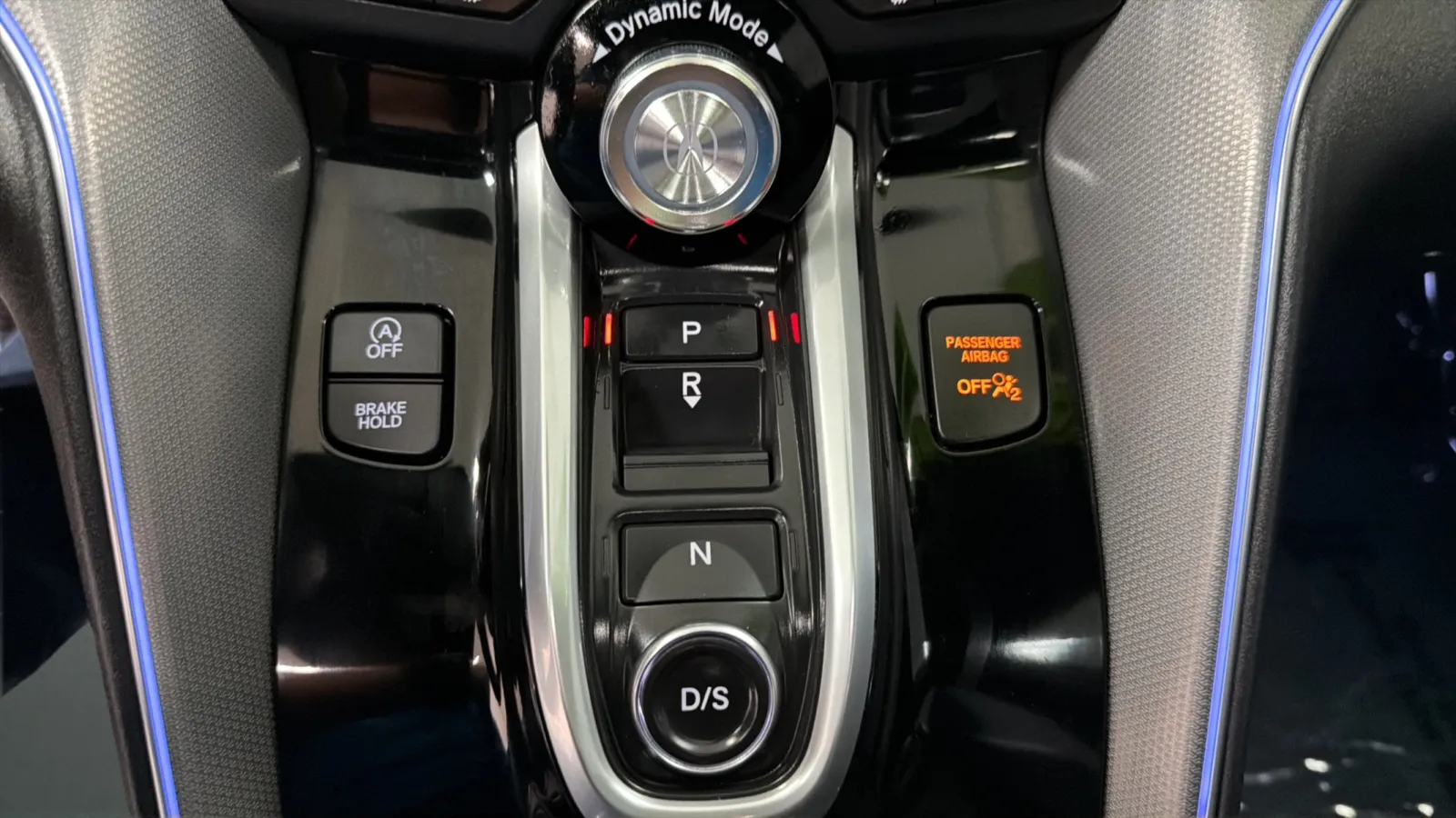 Acura TLX photo 12