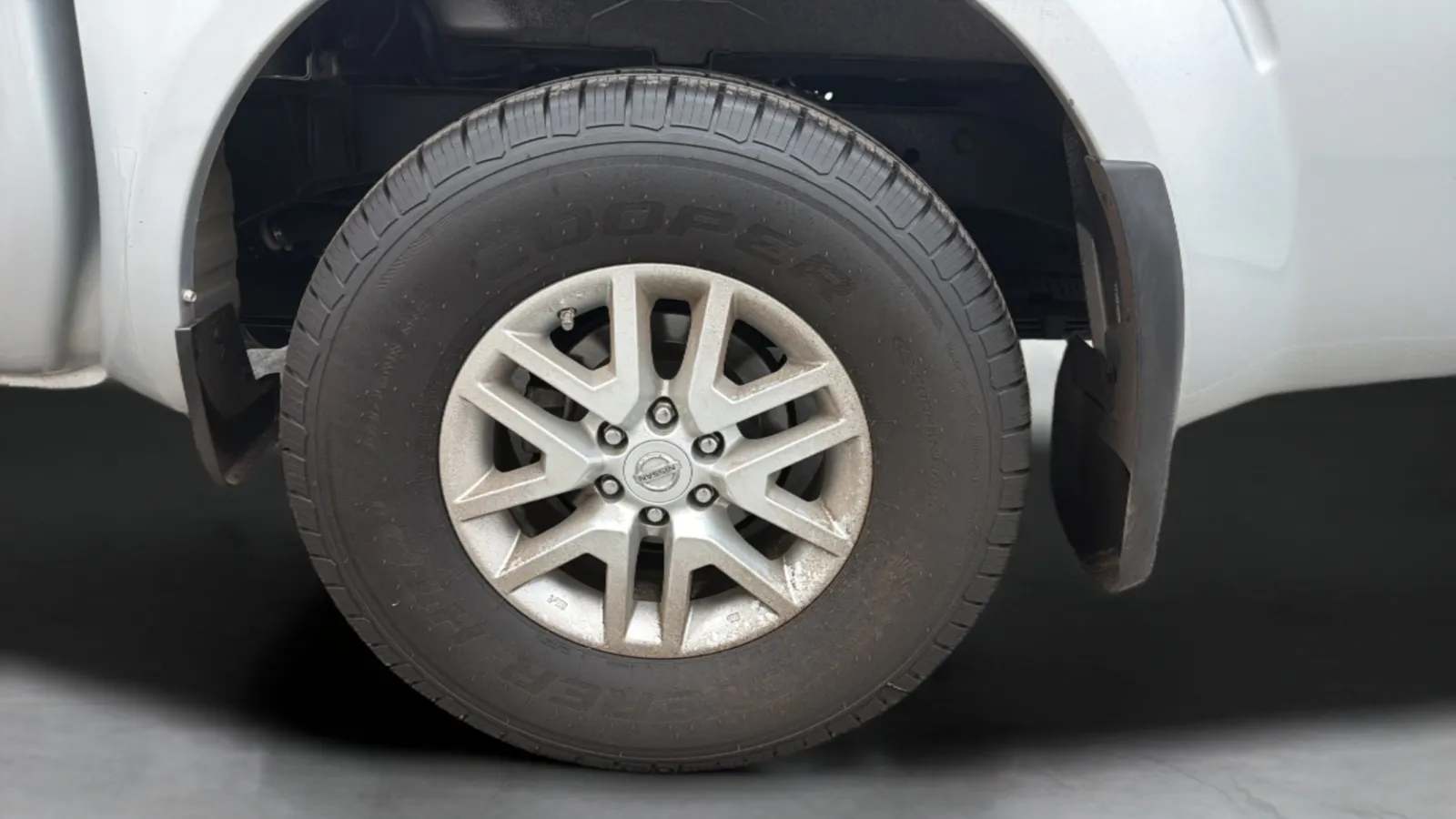 2017 Nissan Frontier SV - Photo 28