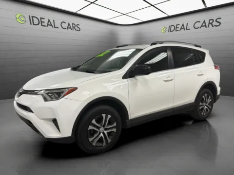 White 2017 Toyota RAV4 LE for sale in Mesa, AZ
