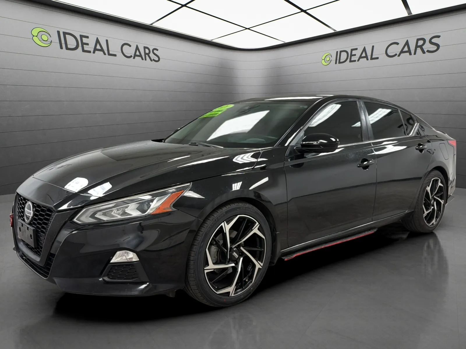 Black 2020 Nissan Altima 2.5 SR for sale in Mesa, AZ