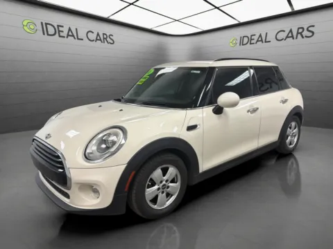 White 2016 MINI Hardtop 4 Door Cooper for sale in Mesa, AZ