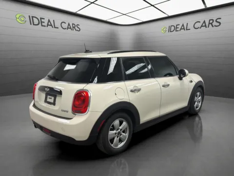 More photos of 2016 MINI Hardtop 4 Door Cooper at Ideal Cars - Main Street, AZ