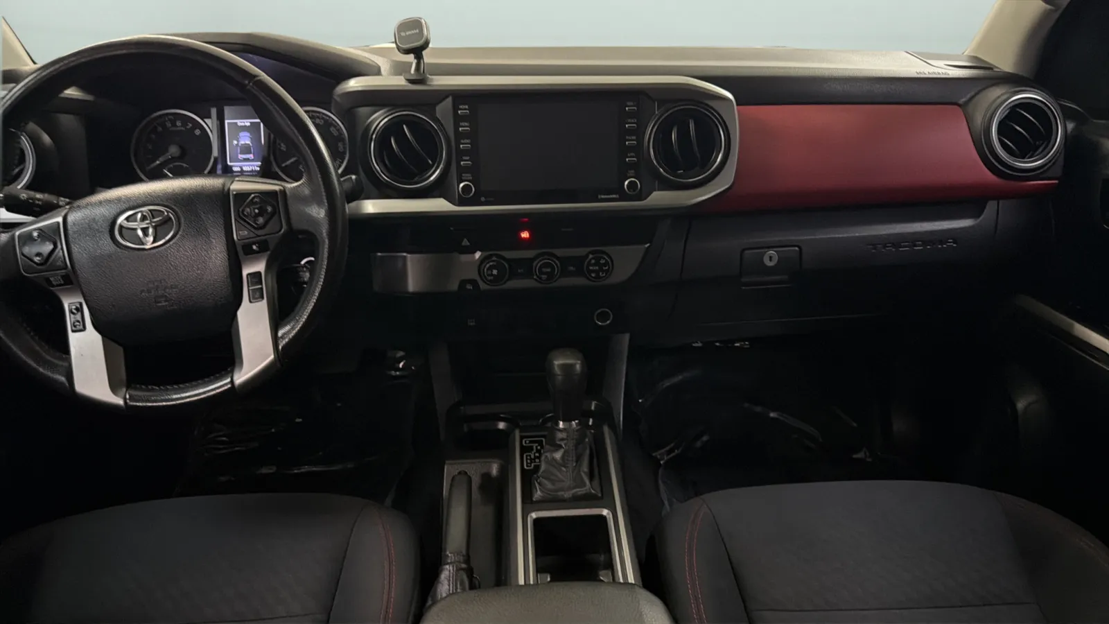 Toyota Tacoma photo 15