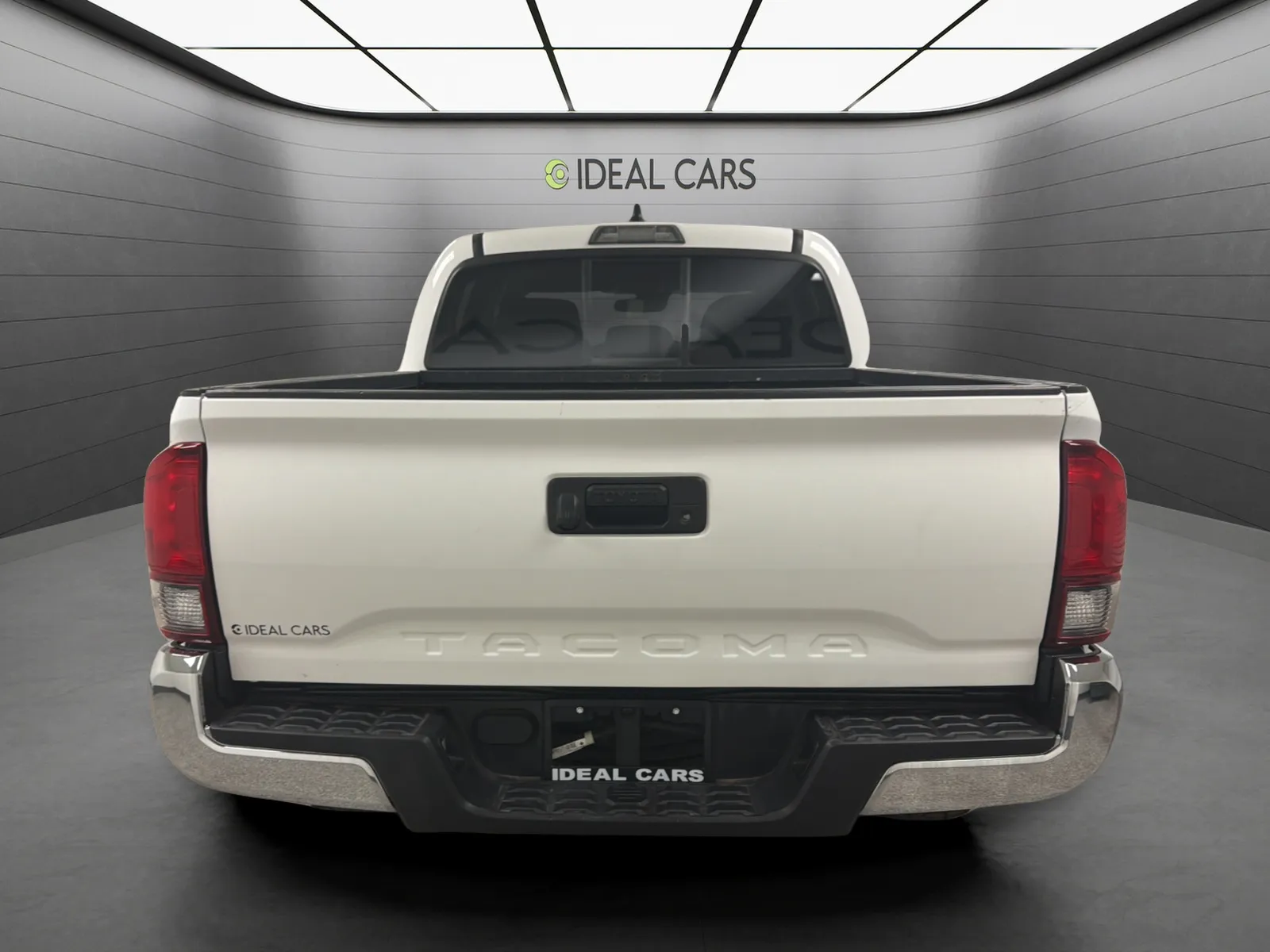 Toyota Tacoma photo 4