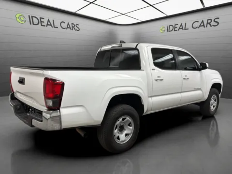 More photos of 2020 Toyota Tacoma SR5 at Ideal Cars - Main Street, AZ
