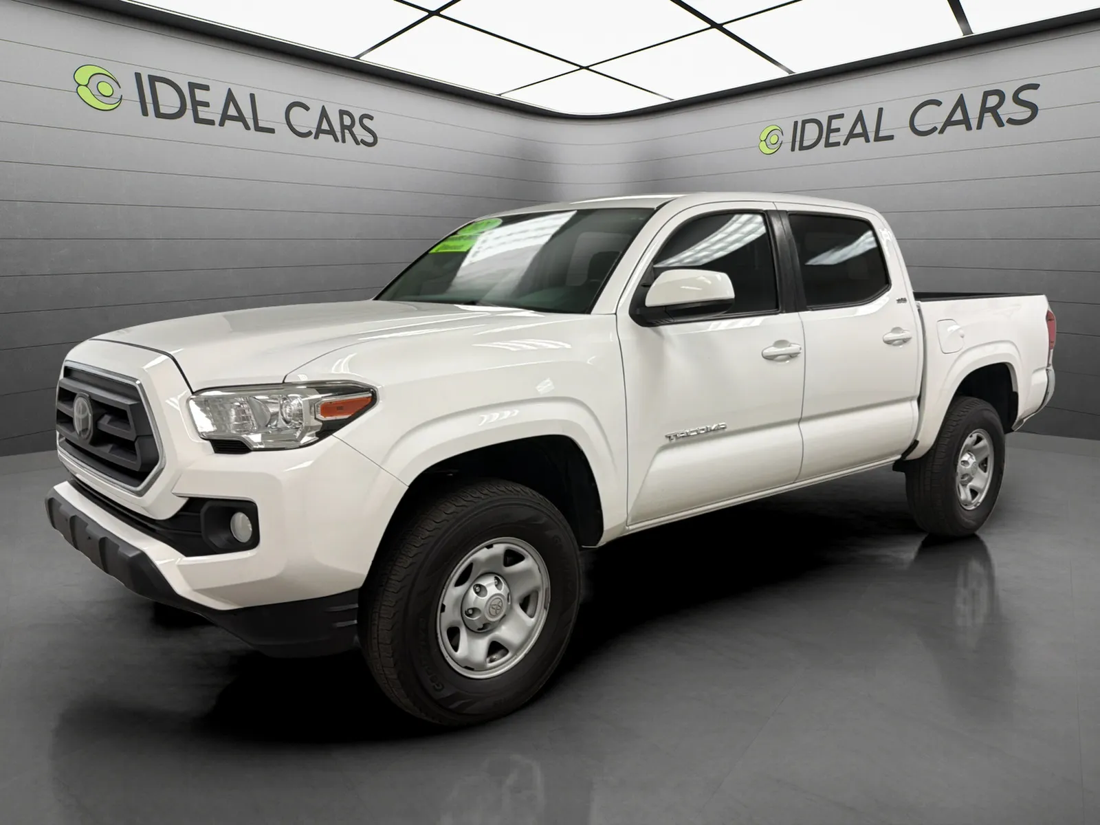 White 2020 Toyota Tacoma SR5 for sale in Mesa, AZ