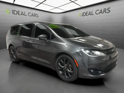 Another view of 2020 Chrysler Pacifica Touring for sale in Mesa, AZ at Ideal Cars - Main Street