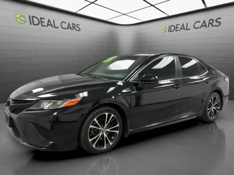 Black 2019 Toyota Camry SE for sale in Mesa, AZ