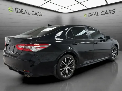 More photos of 2019 Toyota Camry SE at Ideal Cars - Main Street, AZ