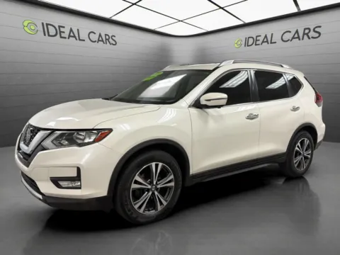 White 2019 Nissan Rogue SV for sale in Mesa, AZ