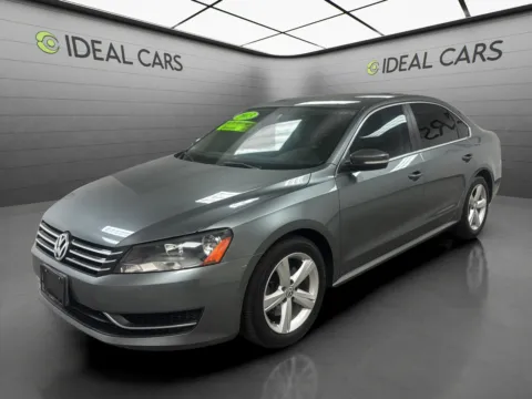 Gray 2013 Volkswagen Passat SE for sale in Mesa, AZ