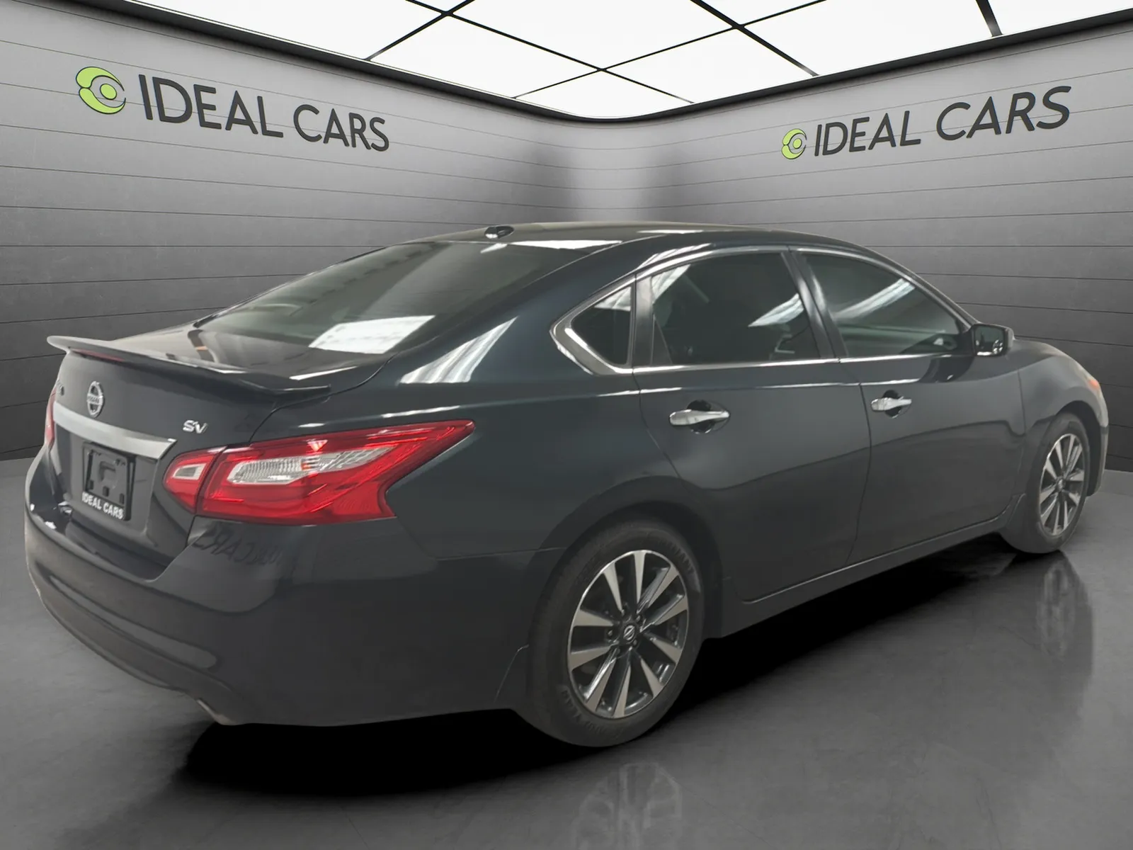 Nissan Altima photo 5