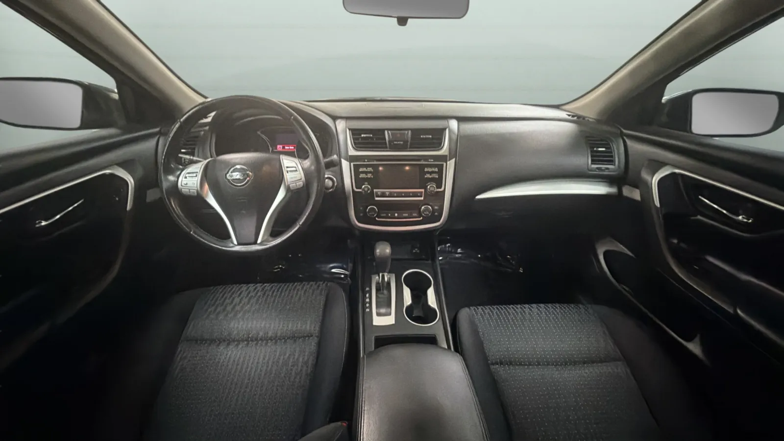 Nissan Altima photo 9