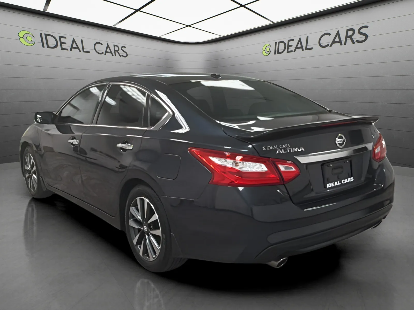 Nissan Altima photo 7