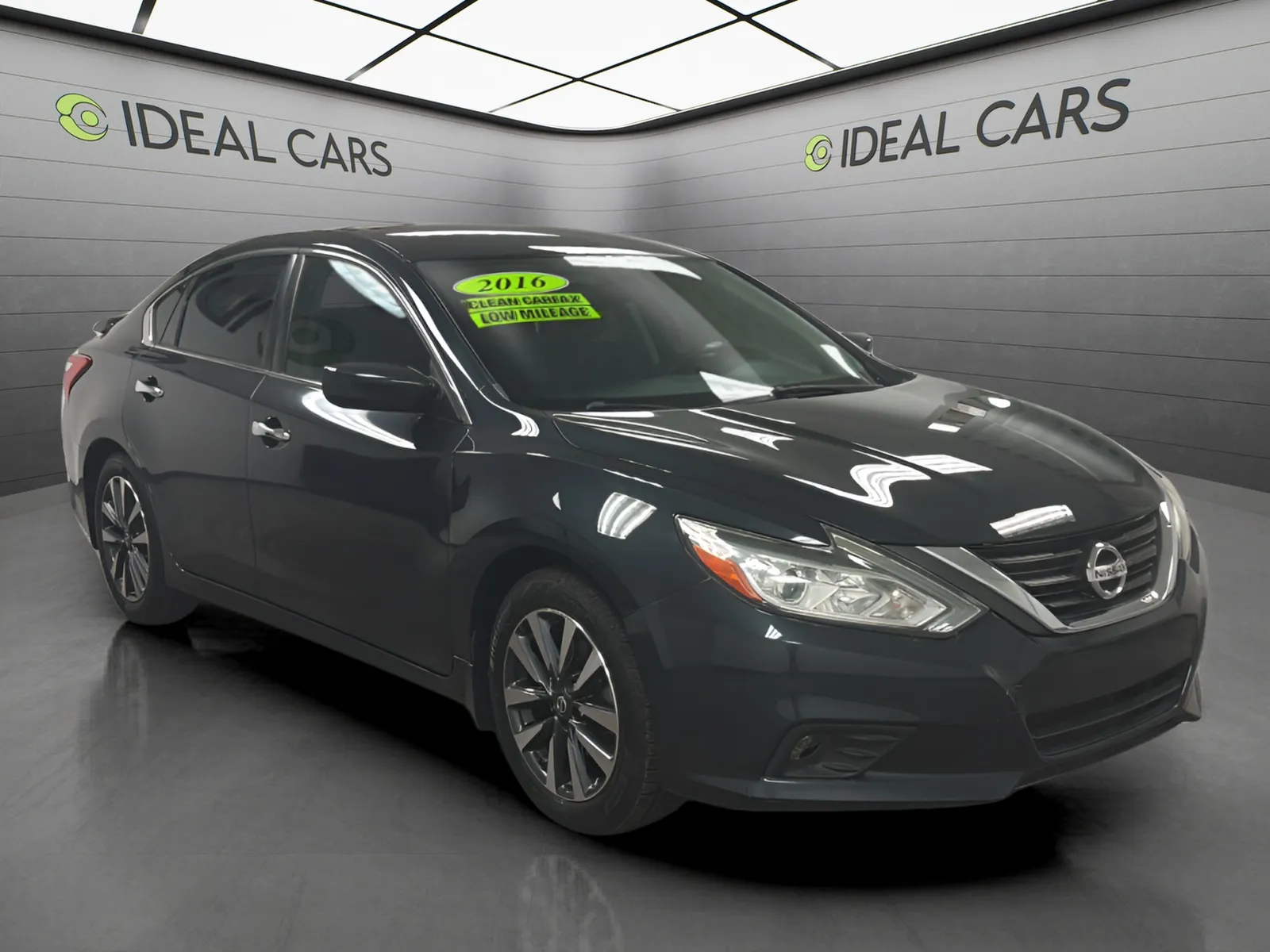 Nissan Altima photo 3