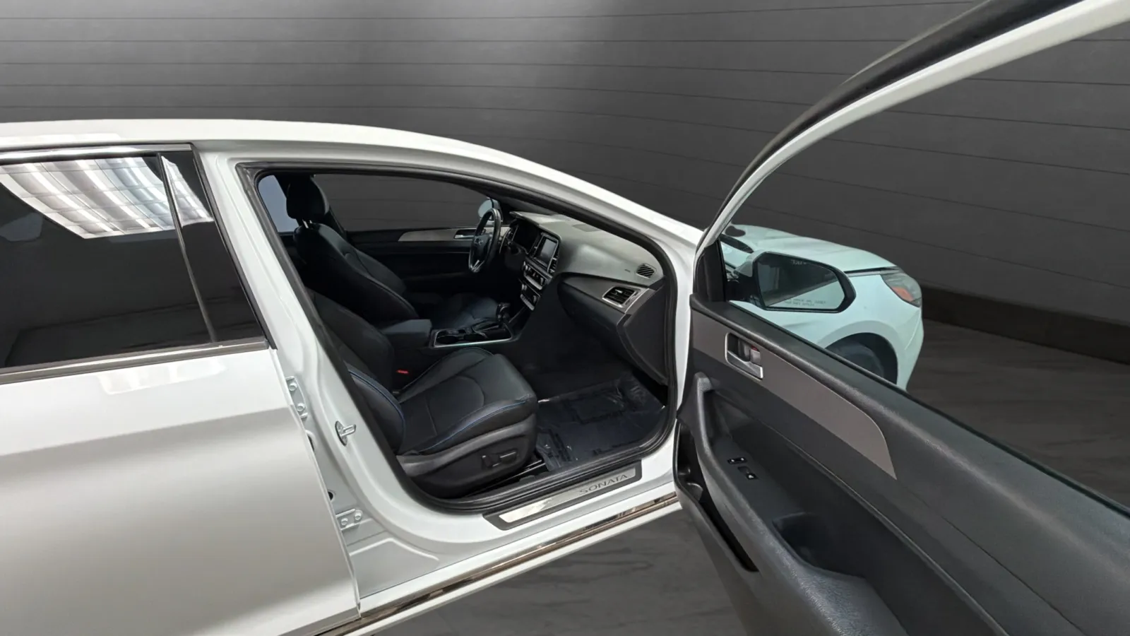 Hyundai Sonata photo 21