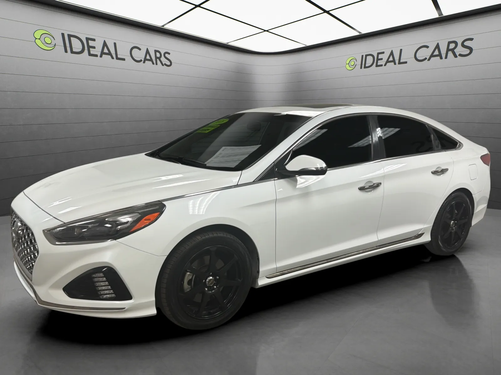 White 2018 Hyundai SONATA Ultimate 2.0T for sale in Mesa, AZ
