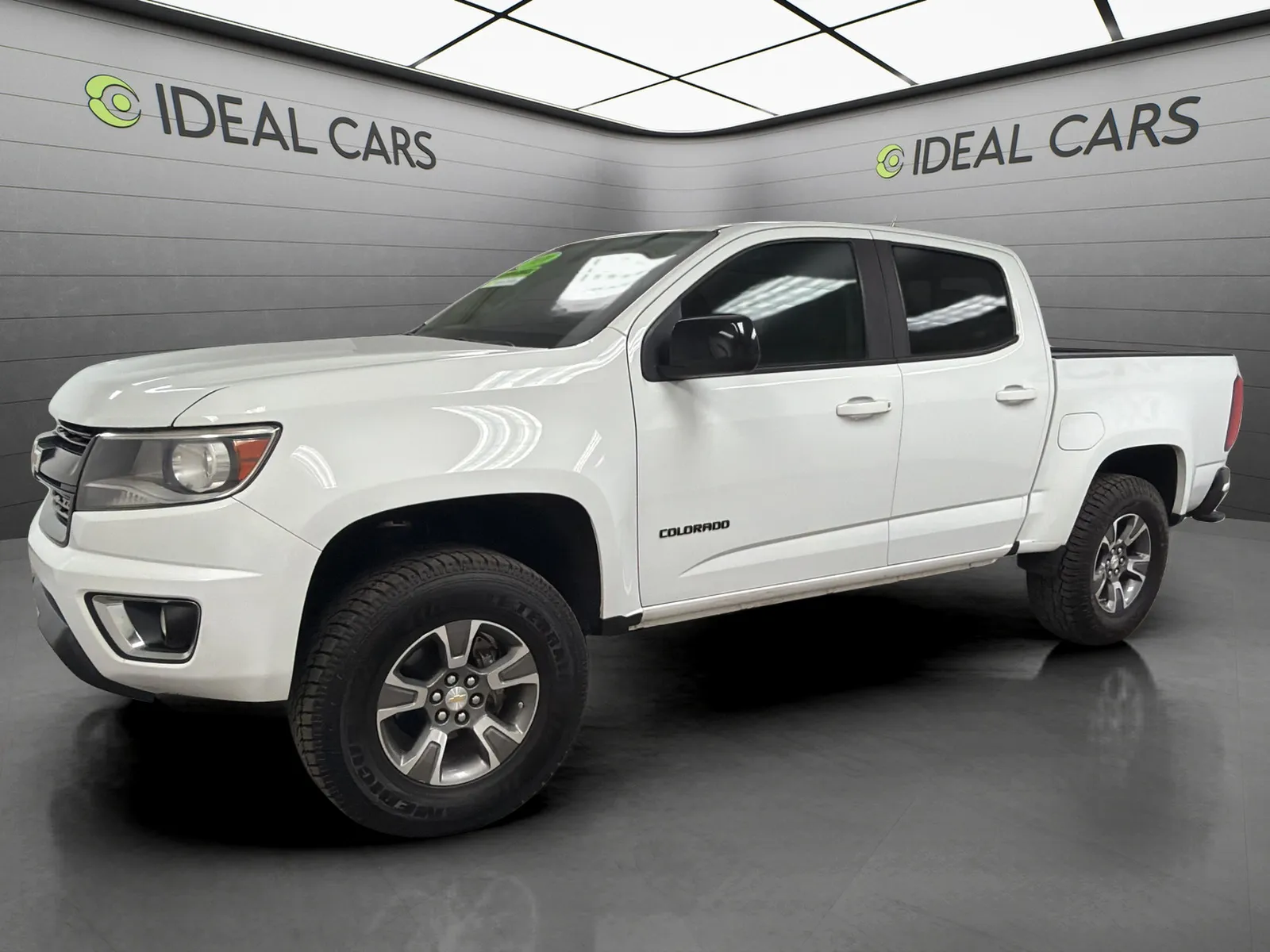 White 2020 Chevrolet Colorado Z71 for sale in Mesa, AZ