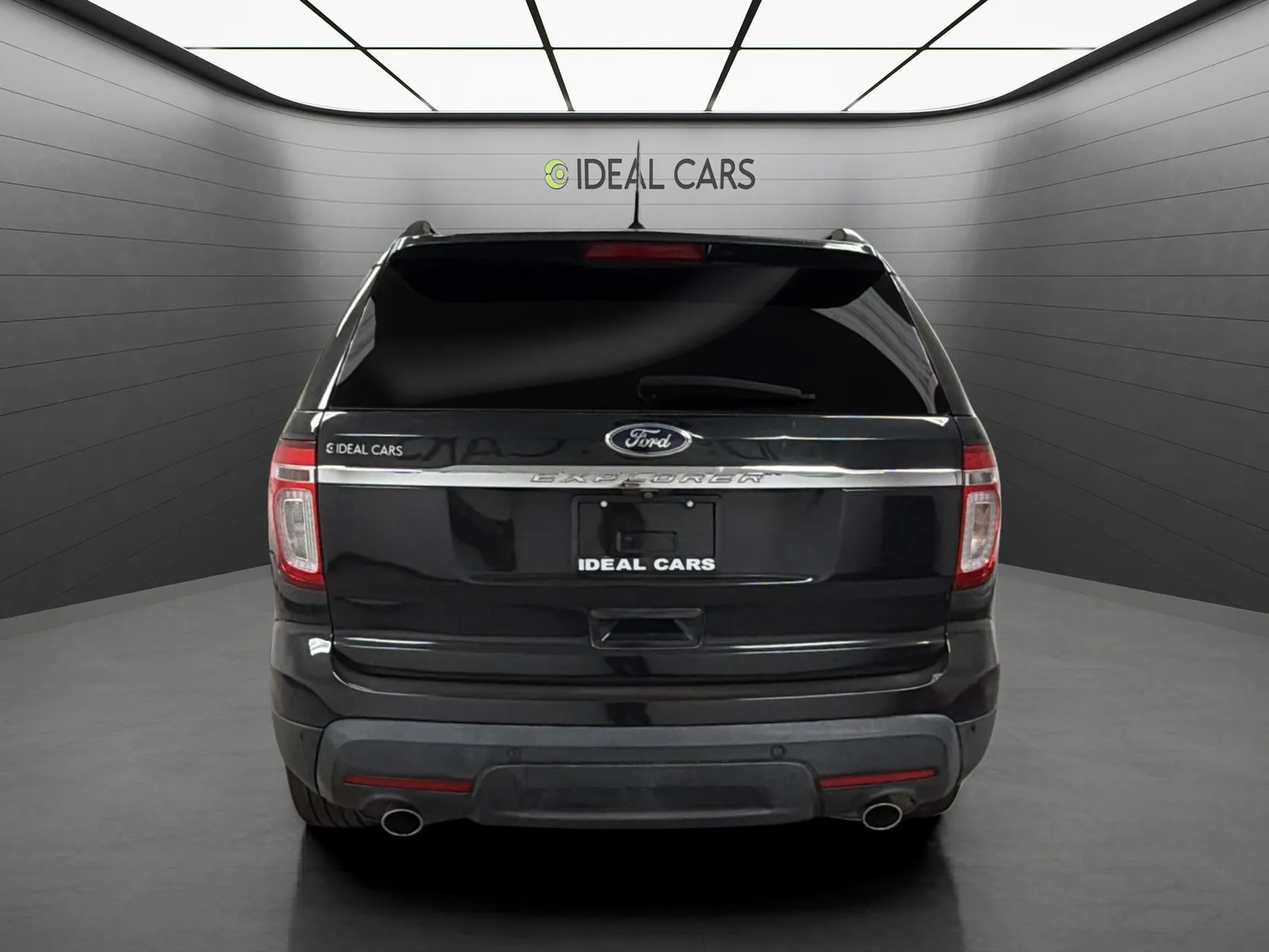 Ford Explorer photo 4