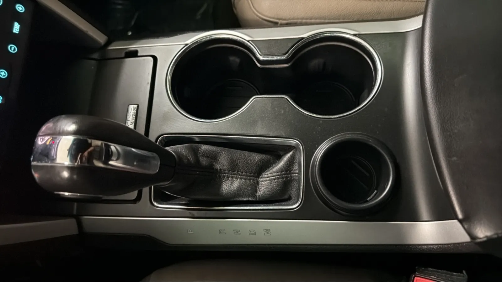 Ford Explorer photo 13