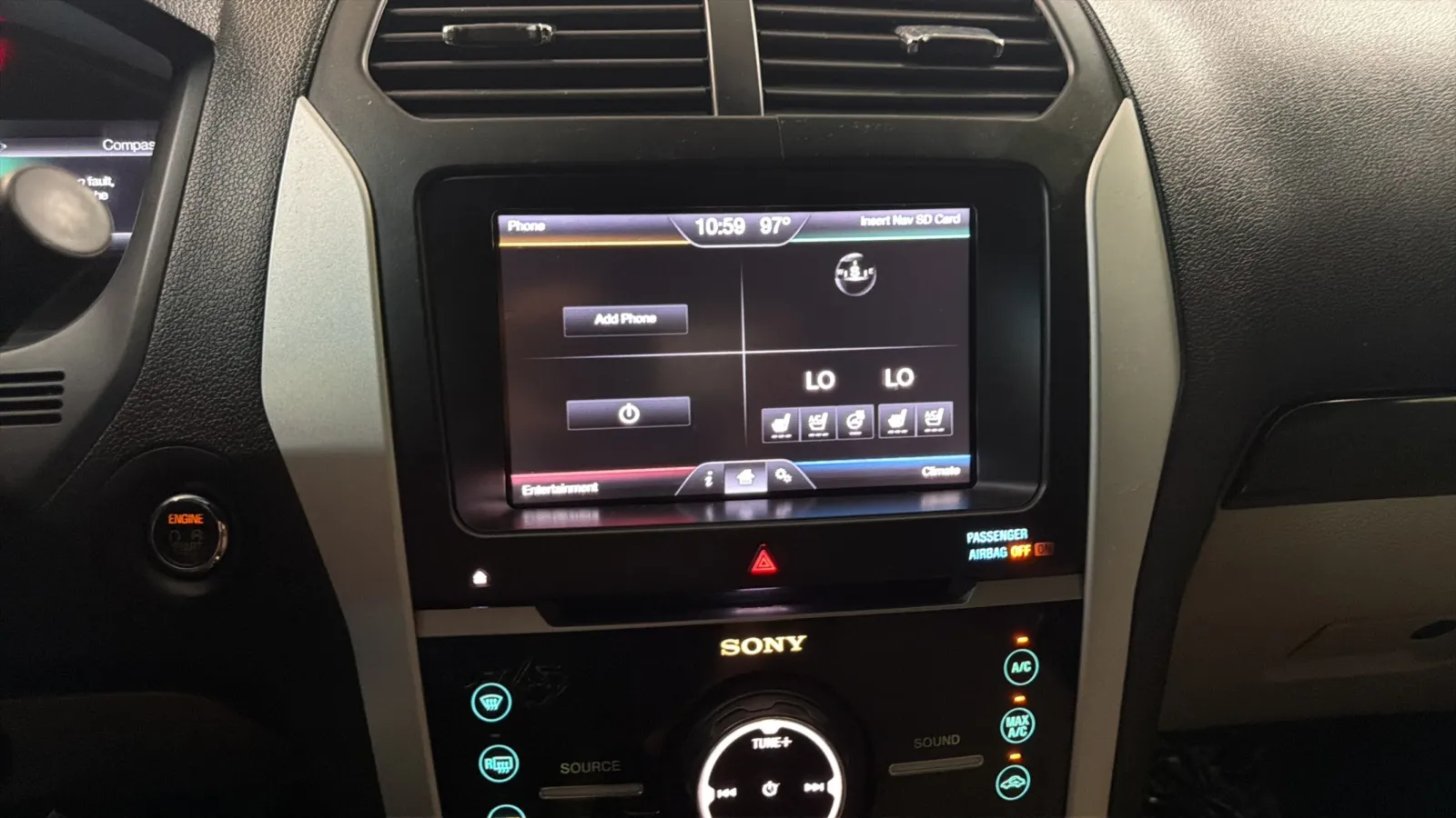 Ford Explorer photo 14