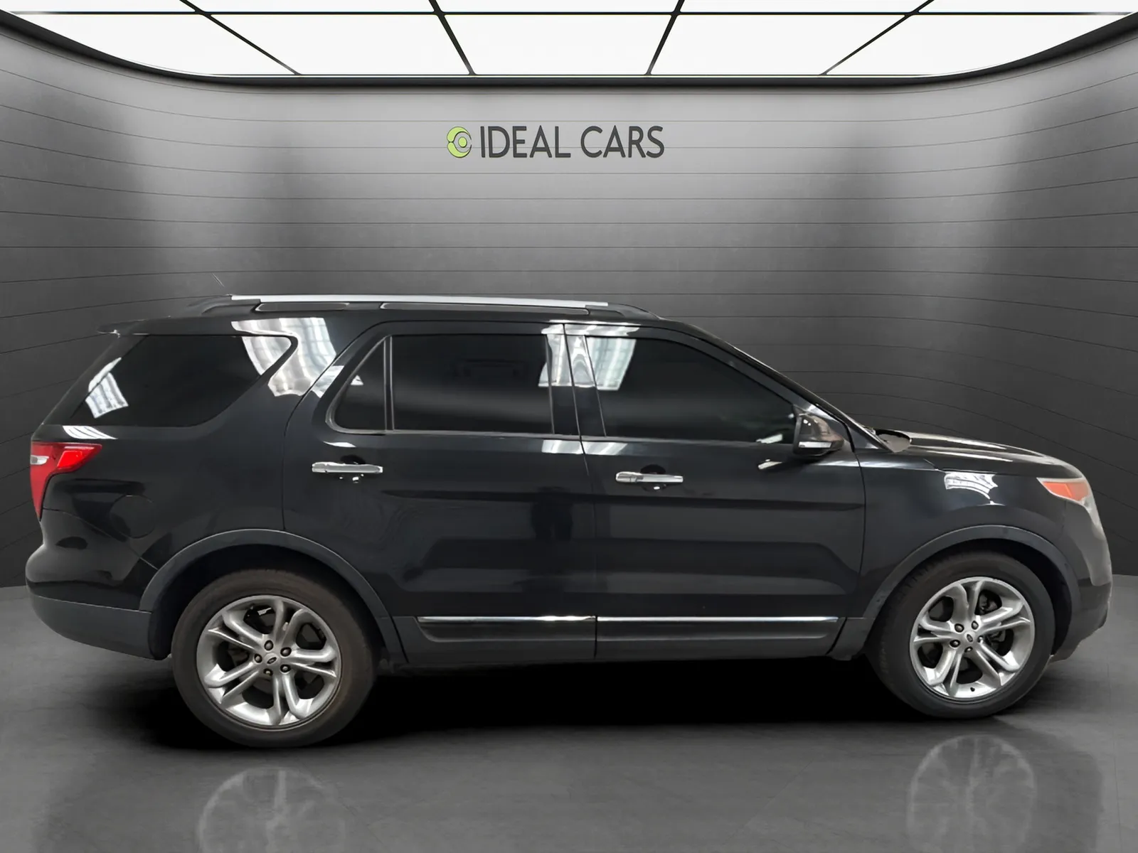 Ford Explorer photo 6