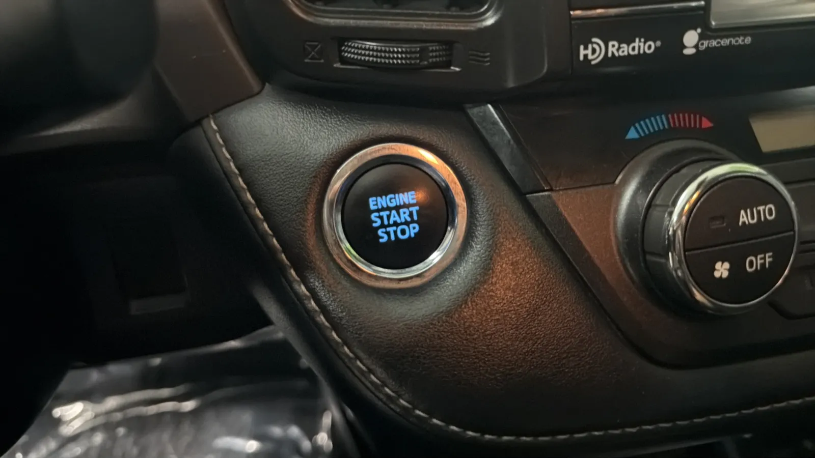 Toyota RAV4 photo 15