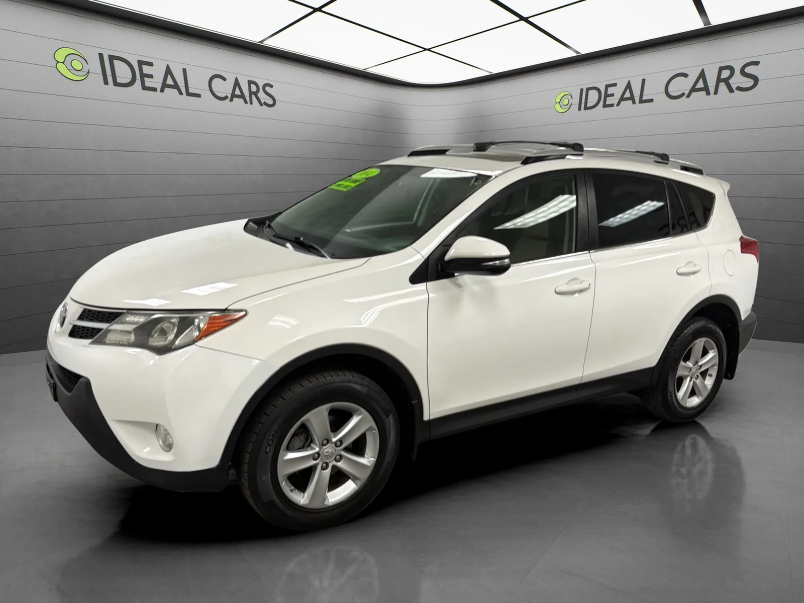 White 2014 Toyota RAV4 XLE for sale in Mesa, AZ