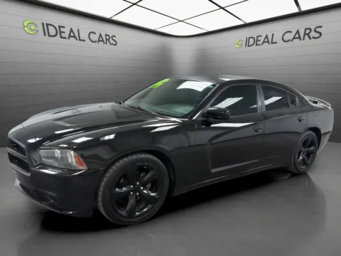 Black 2013 Dodge Charger SXT for sale in Mesa, AZ