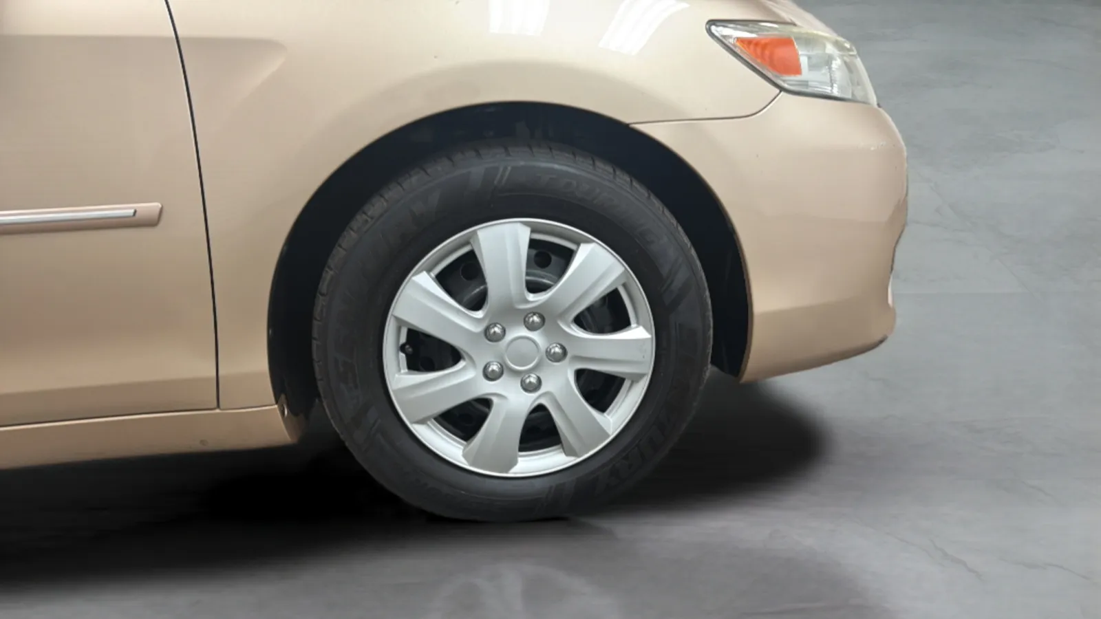 Toyota Camry photo 25